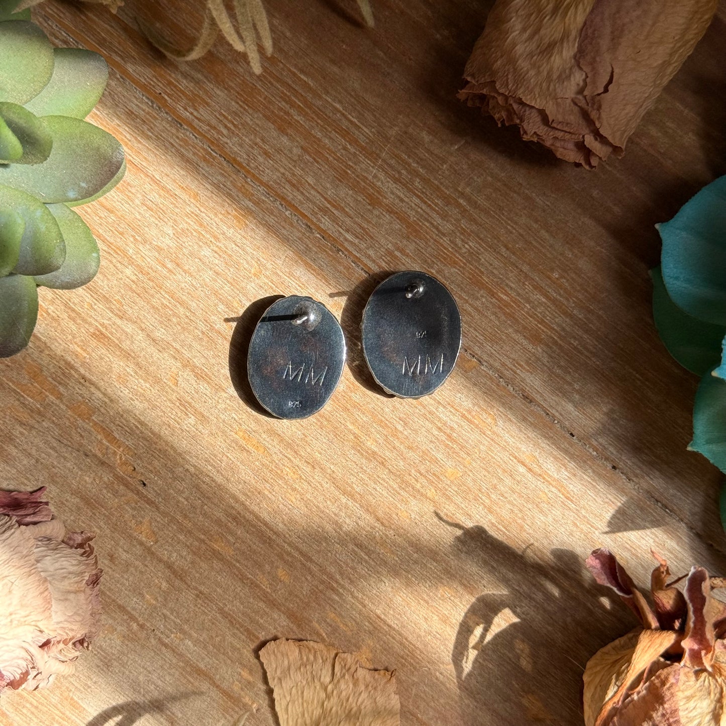 MJ Dark Purple Spiny Oyster Oval Stud Earrings with Beaded Wire