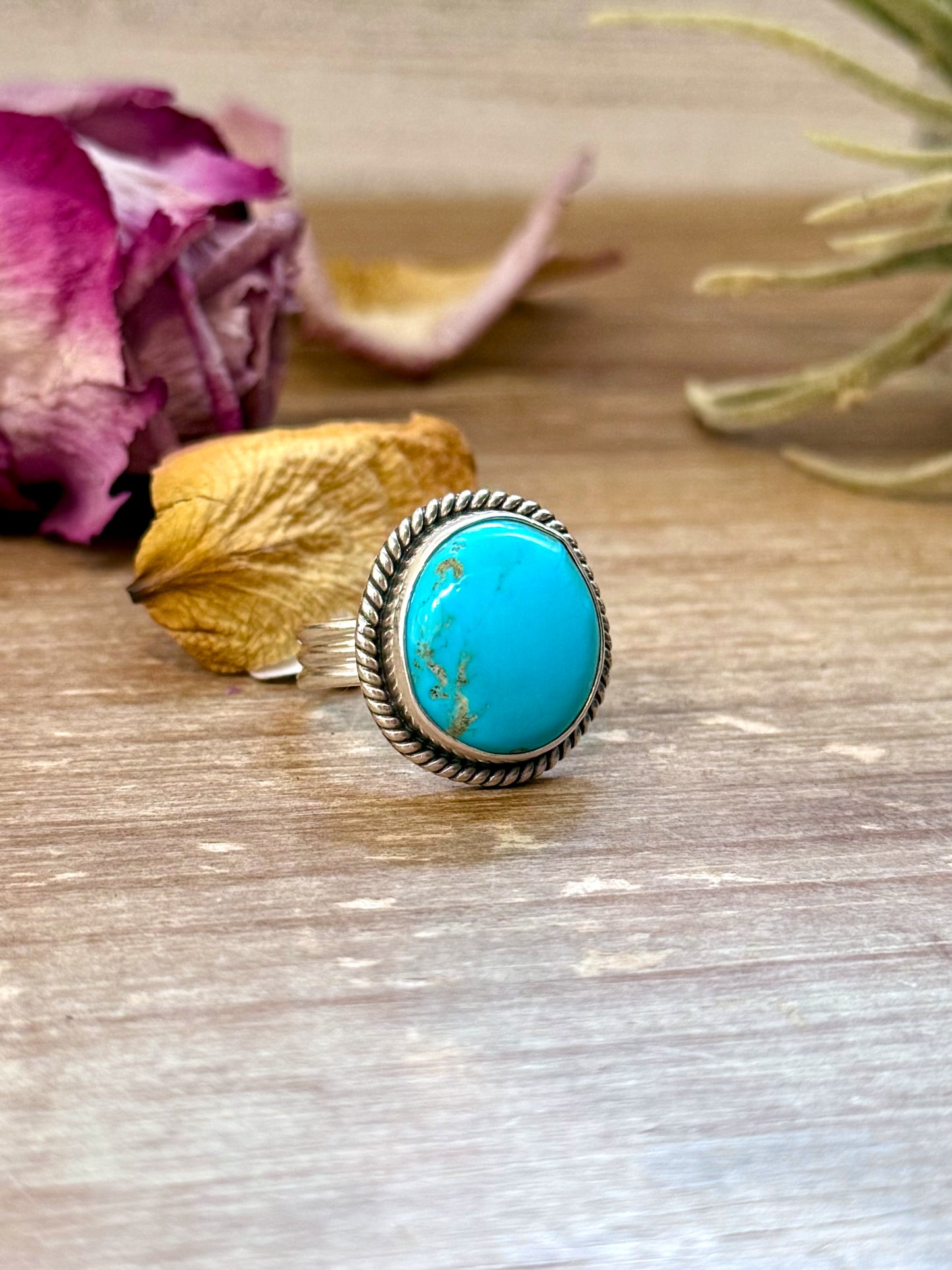 Kingman Turquoise Sterling Silver Ring – Size 6