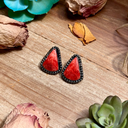 MJ Large Red Spiny Oyster Teardrop Stud Earrings with Beaded Wire