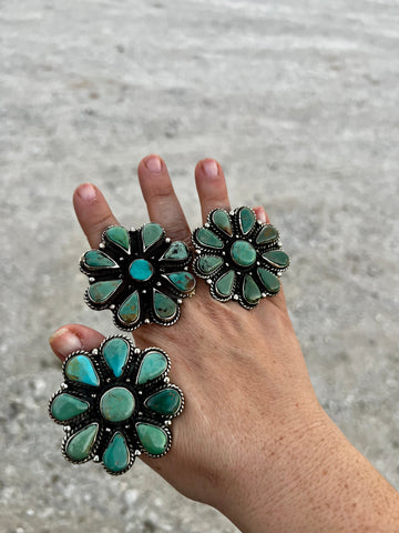 Green flowers turquoise rings