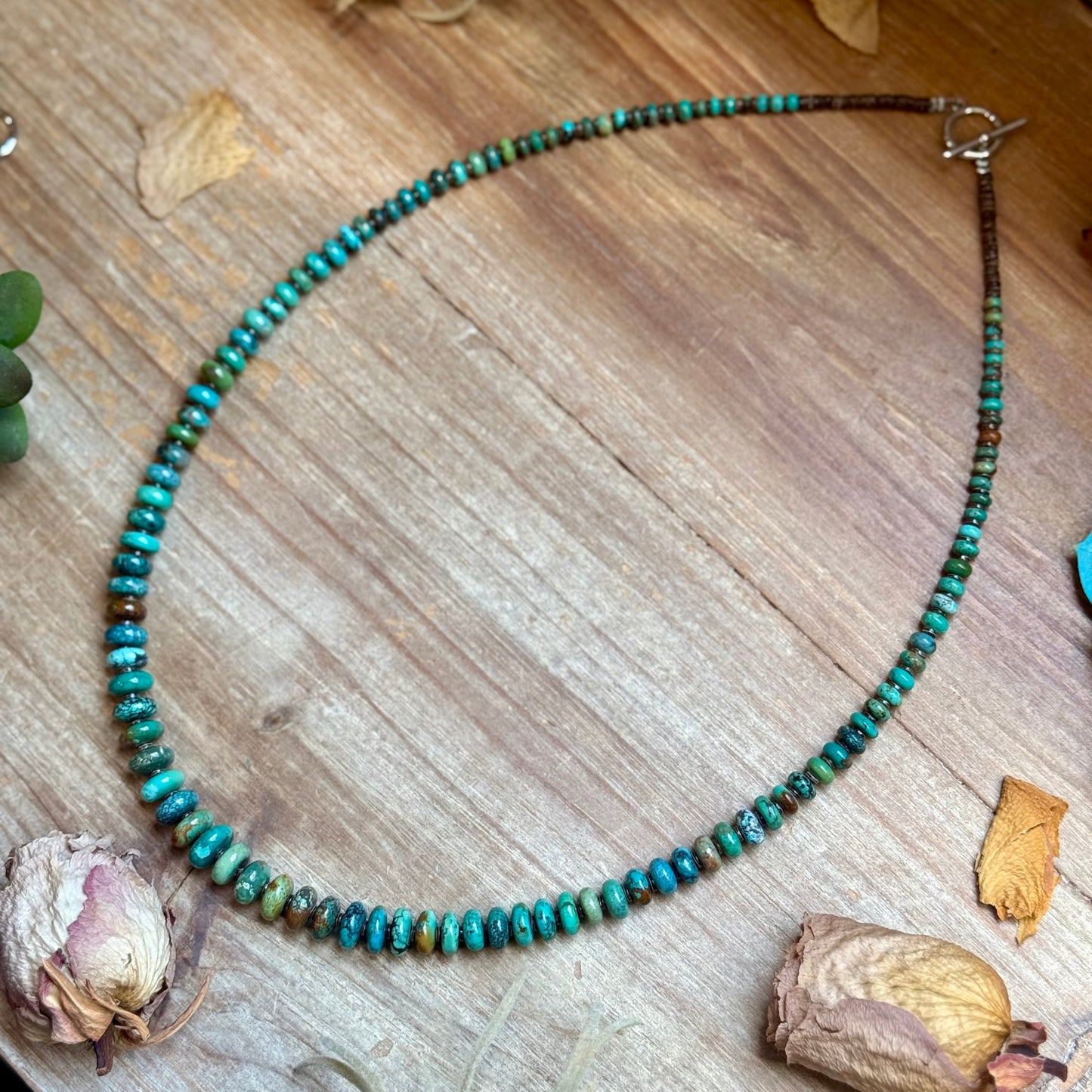 Graduated Turquoise & Brown Shell Necklace – 23"