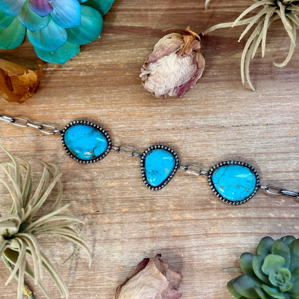 One-of-a-Kind Three-Stone Turquoise Beaded Border Choker