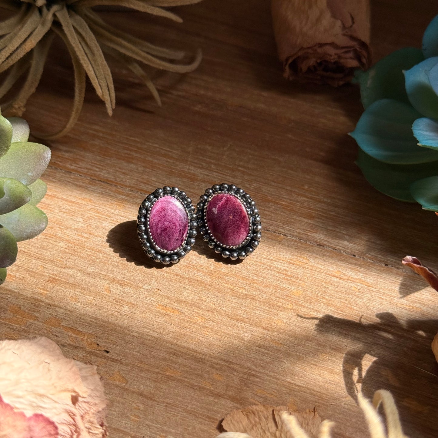 MJ Dark Purple Spiny Oyster Oval Stud Earrings with Beaded Wire