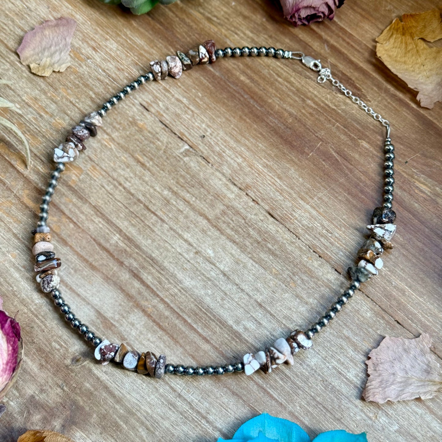 16” Wild Horse Chip Necklace – Sterling Silver