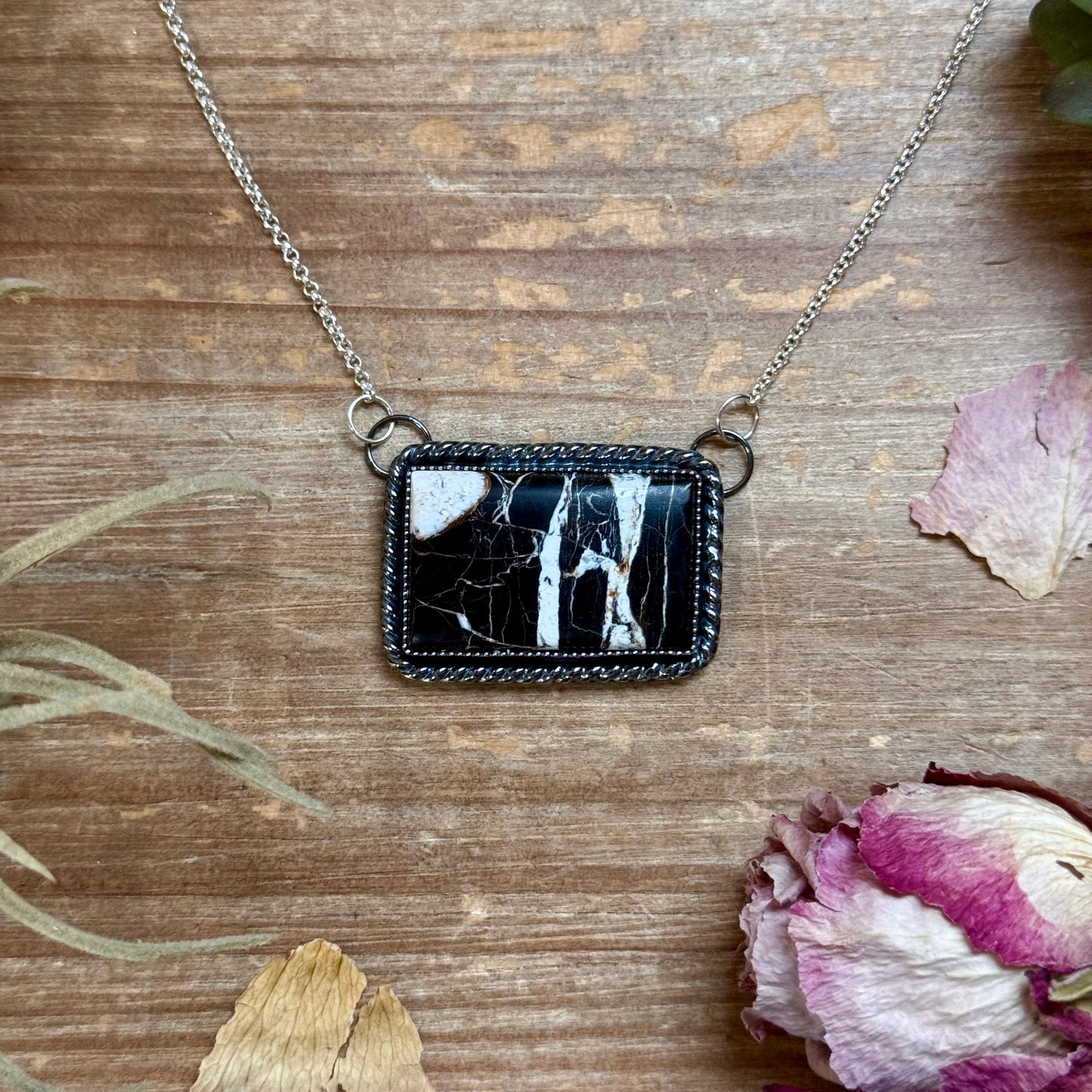 MJ White Buffalo Bar Necklace – Sterling Silver