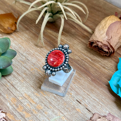 Mj Red Spiny Oyster Ornamental Adjustable Ring