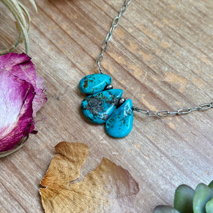 15” Turquoise Teardrop Chain Necklace – Silver Plated Paperclip