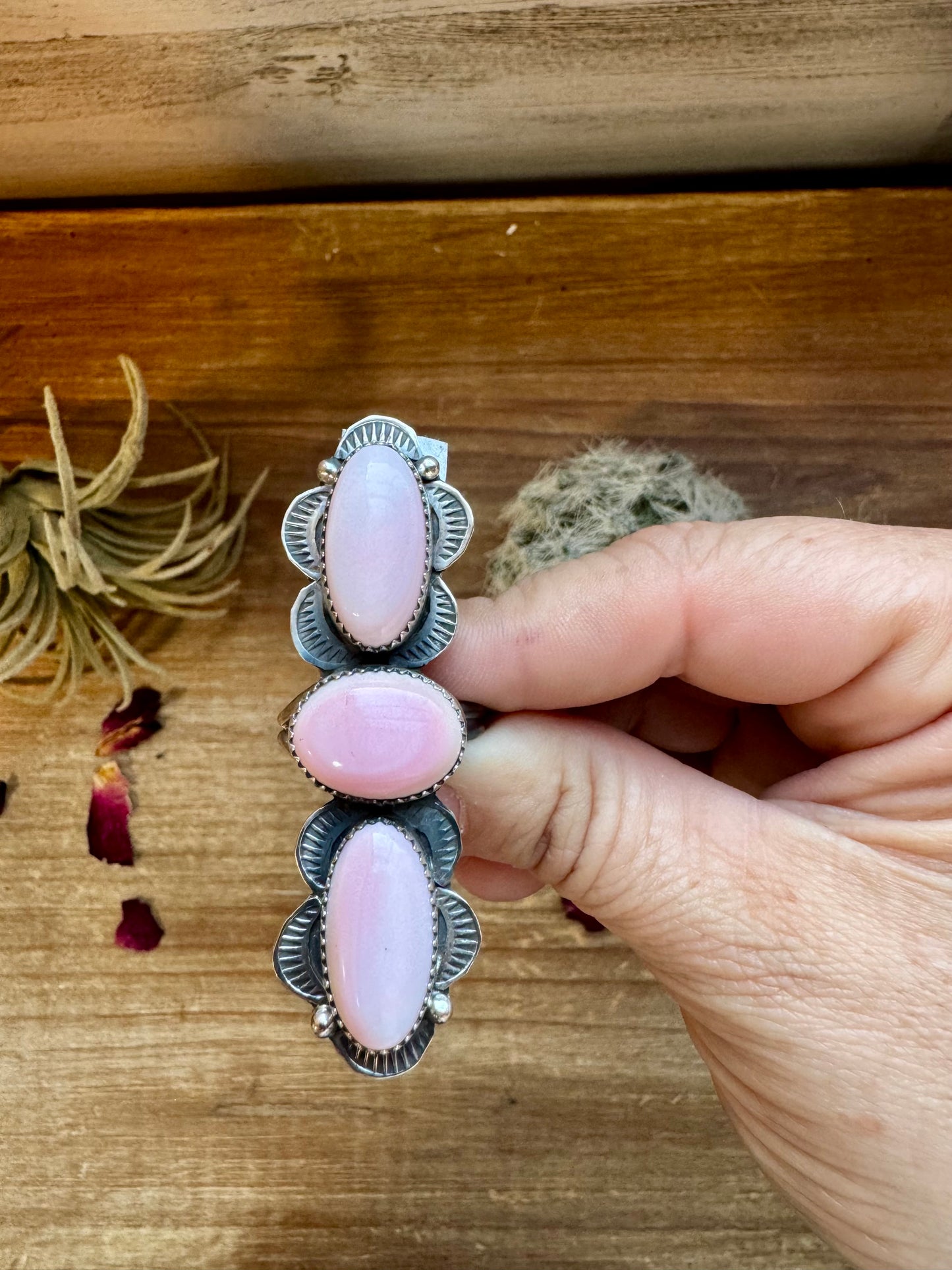 Long Ring -adjustable - pink conch and sterling silver