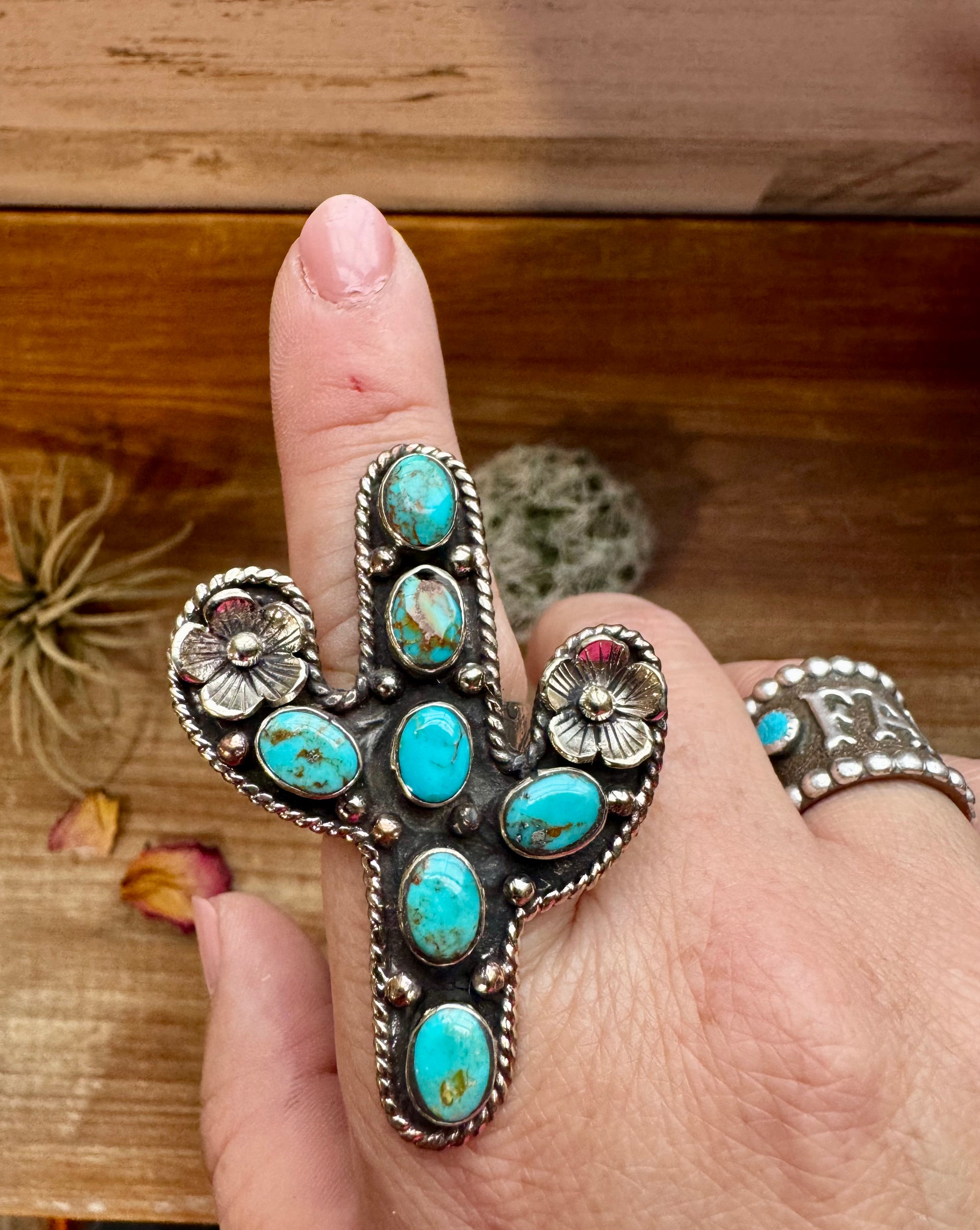 Fabulous Vintage Native American Navajo Stacks Of Sterling Silver Flowers Earrings Fabulous Vintage Native American Navajo Stacks Of Sterling Silver Flowers Earrings