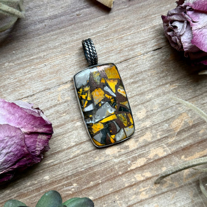 Mojave Bumblebee Pendant – Sterling Silver – Fits Up To 8 mm Pearls – Made by The Bijoux FAB