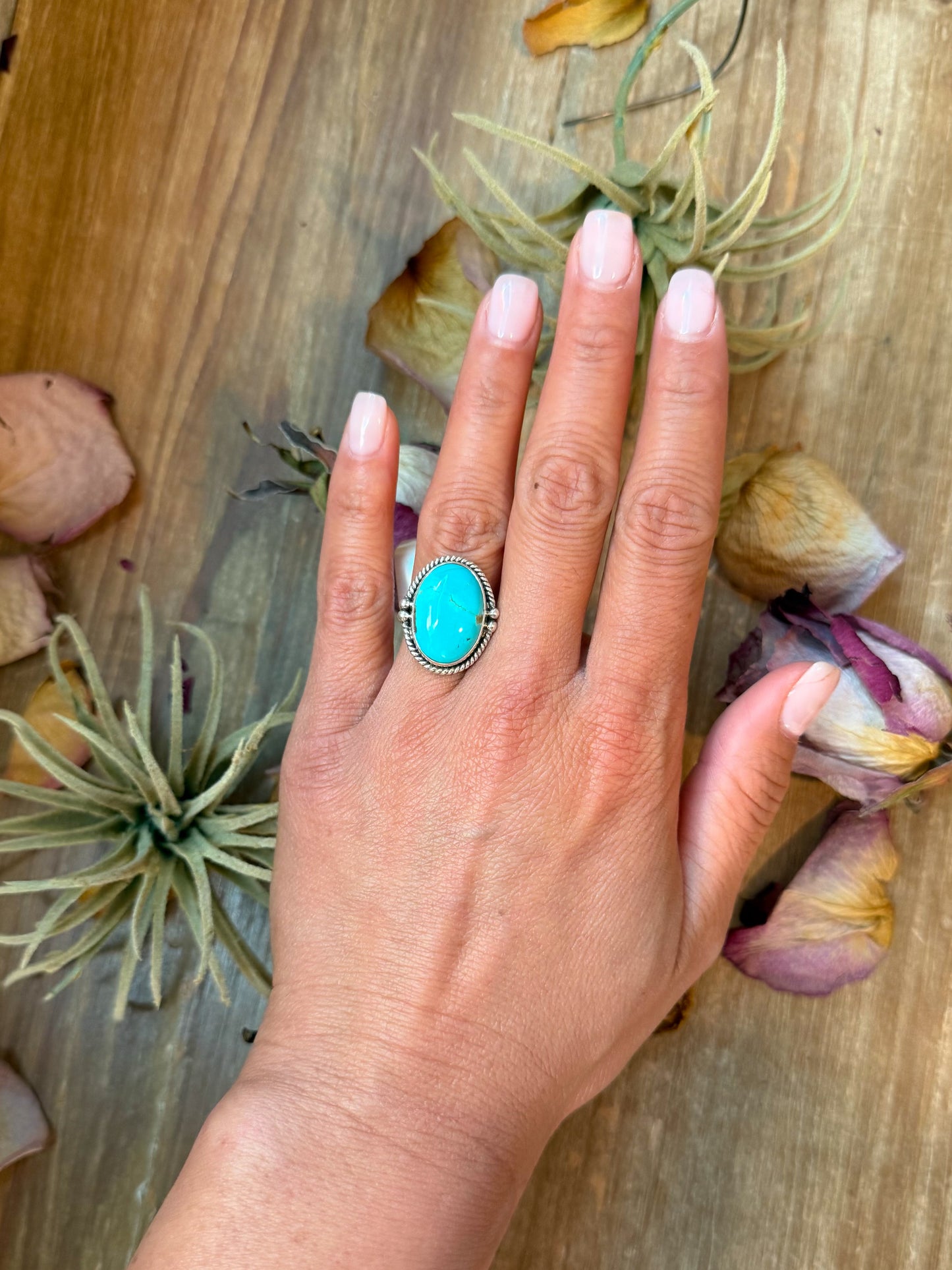 Kingman Turquoise Sterling Silver Ring – Size 6.5