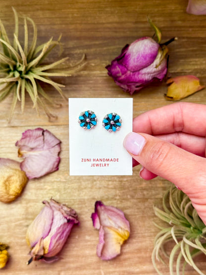 Zuni Kingman Turquoise Mini Cluster Stud Earrings