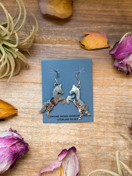 Sterling silver horse dangle earrings, Native made by artist L.Y., handmade in USA, lightweight, The Devon design