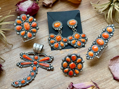 Sterling Silver Orange Spiny Oyster Crawler Ring – Size 8.5 – Artist Shay Pfeiffer