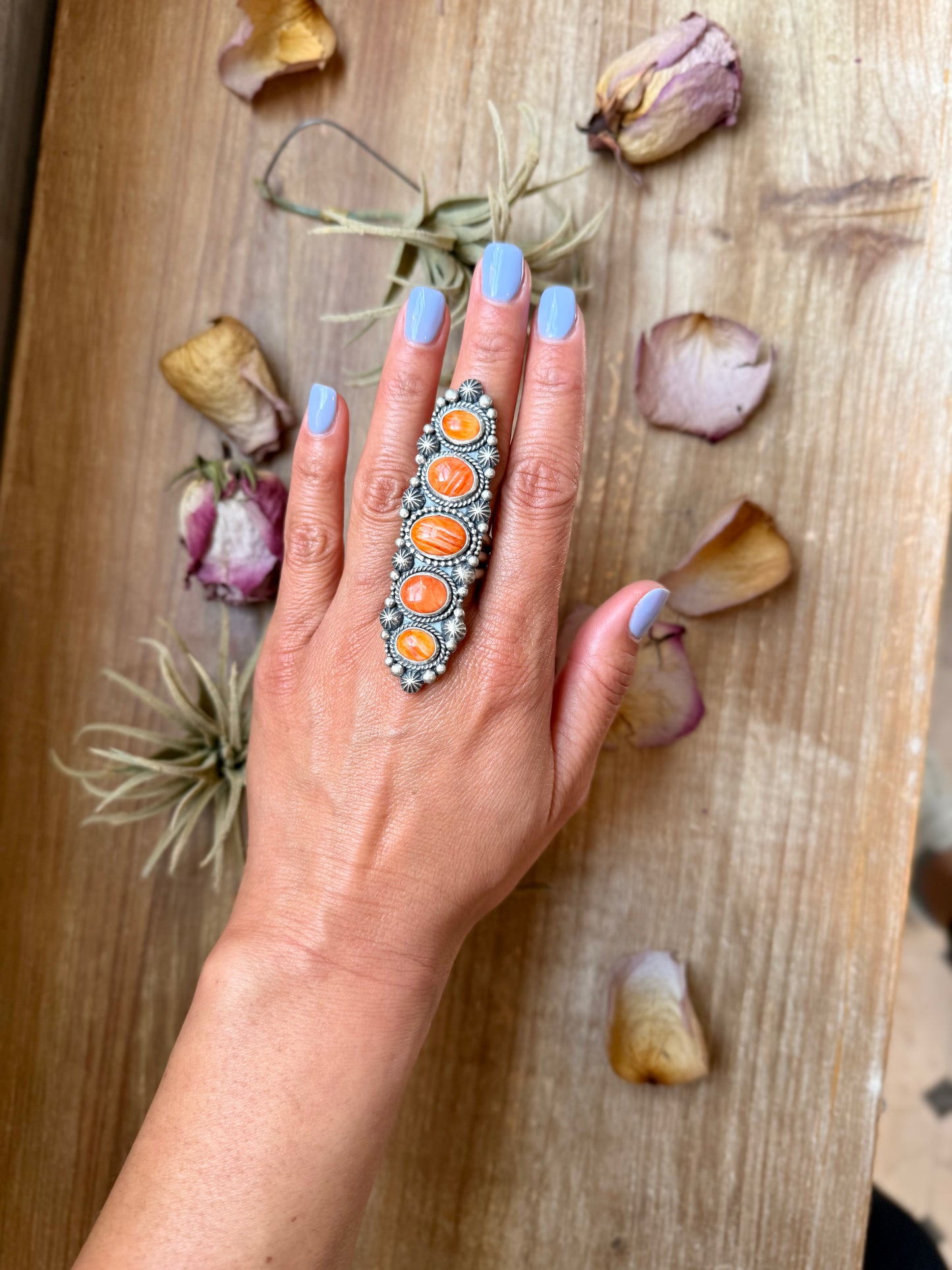 Sterling Silver Orange Spiny Oyster Crawler Ring – Size 8.5 – Artist Shay Pfeiffer