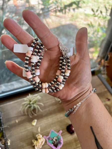 6 mm Navajos bracelet with  pink conch heishi
