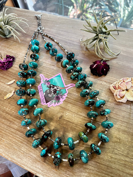 Blue turquoise rondelle necklace with shell