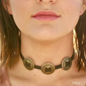 Choker with 3 conchos on leather