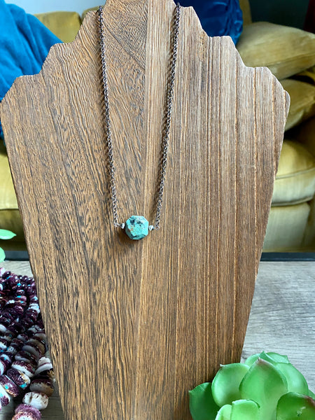 Africain turquoise on chain