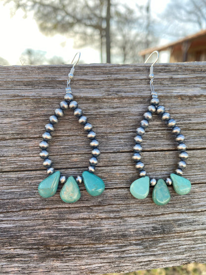 Teardrop turquoise and Sterling Silvers Pearls earrings -