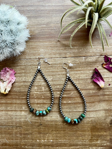 Real turquoise teardrop with Navajos pearl